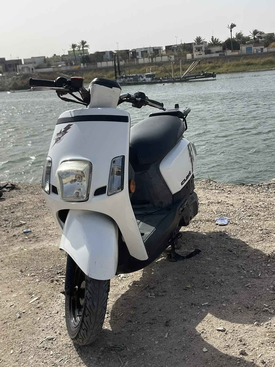 سلام عليكم حبايب
بوليس مسطره مديل 13  مصار هواي من نزلتها معرض 
دراجه بلاديه من طول لطول
ماكو بيه شي تجاري ولا بيه نقص
مكينه خرسه متسمع صوتها
وكفاله من كلشي كفر ومكينه
للبيع او مراوس سعر خاص 
مكان كربلاء طويريج
للاستفسار ***********
