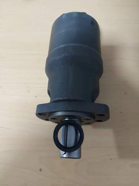 ✨ لأن شغلك يستحق الأفضل…
🏗️   نوفر جميع قطع الغيار الخاصة ببمبات الخرسانة بجودة عالية ومعايير عالمية (تركي - المانى - صيني ) .
🏗️   نخدم كبرى الشركات والمشروعات بمستوى عالمي.
🔧عندنا الجودة اللي تضمنلك شغل مستمر بدون توقف.
🔧  الجودة مش اختيار… الجودة أساس شغلنا.

#مضخات_خرسانة #مضخة_خرسانة #صب_خرسانة #معدات_بناء #معدات_إنشائية #مشروعات_بناء #مقاولات #مواقع_إنشاء #خرسانة_جاهزة #قطع_غيار_مضخات #CapitalQuality


**إذا كنت صاحب هذا الإعلان وتريد حذفه لأي سبب، رجاءا أرسل رسالة إلى الدعم الفني**