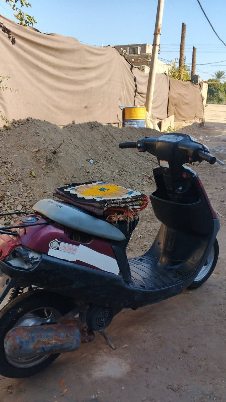 سلام عليكم دراجه بطه للبيع دراجه حلوه ومرتبه شلعه ومعدل ومكينه مكفوله تخم تايرات كفرات مختمه لاصليه دراجه حلوه ومامتعوبه كهربائيات شغاله يرادله ترتيب سلف شغال سعره 300 وبيه مجال لشراي يجي خاص او اتصال ***********
