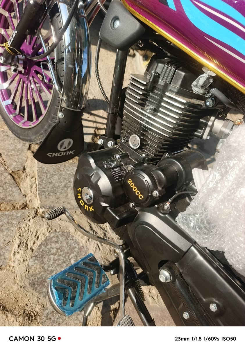 السلام عليكم دراجه للبيع سافان موديل 26 مكينه 200 لون بنفسجي صفر كيلو مكاني بابل المحاويل ***********
