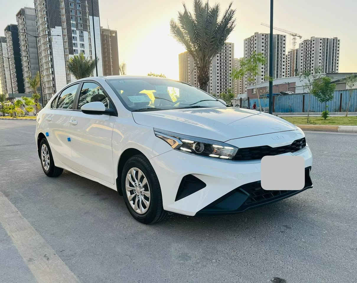 كيا سيراتو خليجي
موديل 24 وكاله دوليه خمس سنوات 
ماشي 25الف  
محرك 2000 الفين دوش 
كير اي تي 
مكفوله من صبغ او بارد 
تحكم ستيرن 
لد امامي خلفي 
كامره خلفي 
اي بي اس 
شاش ام خريطه 
سبير منازل 
رقم بغداد بسمي 
مكان سياره سيديه 
تلفون ***********
