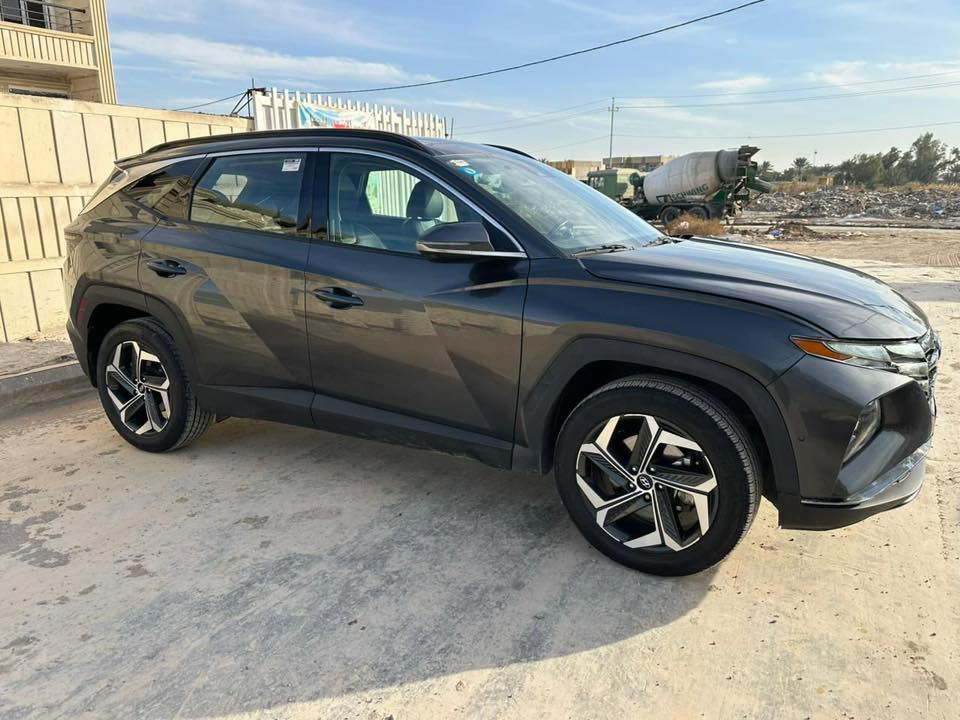 توسان موديل 2023 فول مواصفات بانوراما 5 كامرات فور ويل كشنات جلد تدفئه تبريدحساسات بصمه تشغيل بصمه ابواب اعلئ فئه بلفول رقم بغداد سونار مرفق المكان الغدير الاتصال ***********
