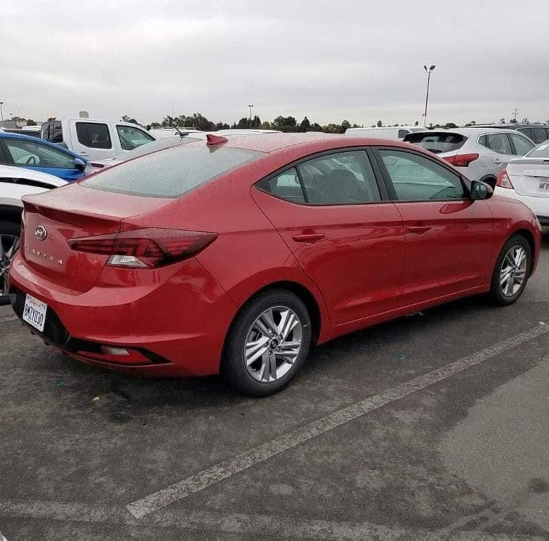 سلام عليكم النترا ٢٠٢٠ وارد امريكي (صورة الحادث مرفقه باب خلف السايق مبدل )مكينة 2000 دوش رادار 4 جهات ٣ انظمة قيادة تحكم جهتين كامره دواره تحديد مسار 
الاستفسار فقط على الاتصال بالرقم ***********
