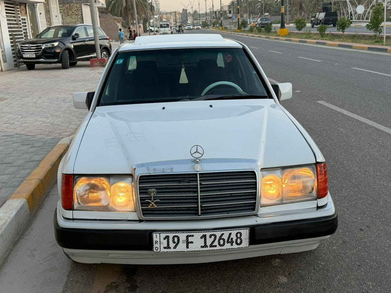 السلام عليكم
دب ١٩٩١ مكينه راس الثور تبريد شغال حداديه حلوه غرفه نضيفه سنتر لوك شغال كهربائية كله شغاله السياره ابسمي

مكانه كربلاء المقدسة *********** سعر ٦٢ وبيه مجال
