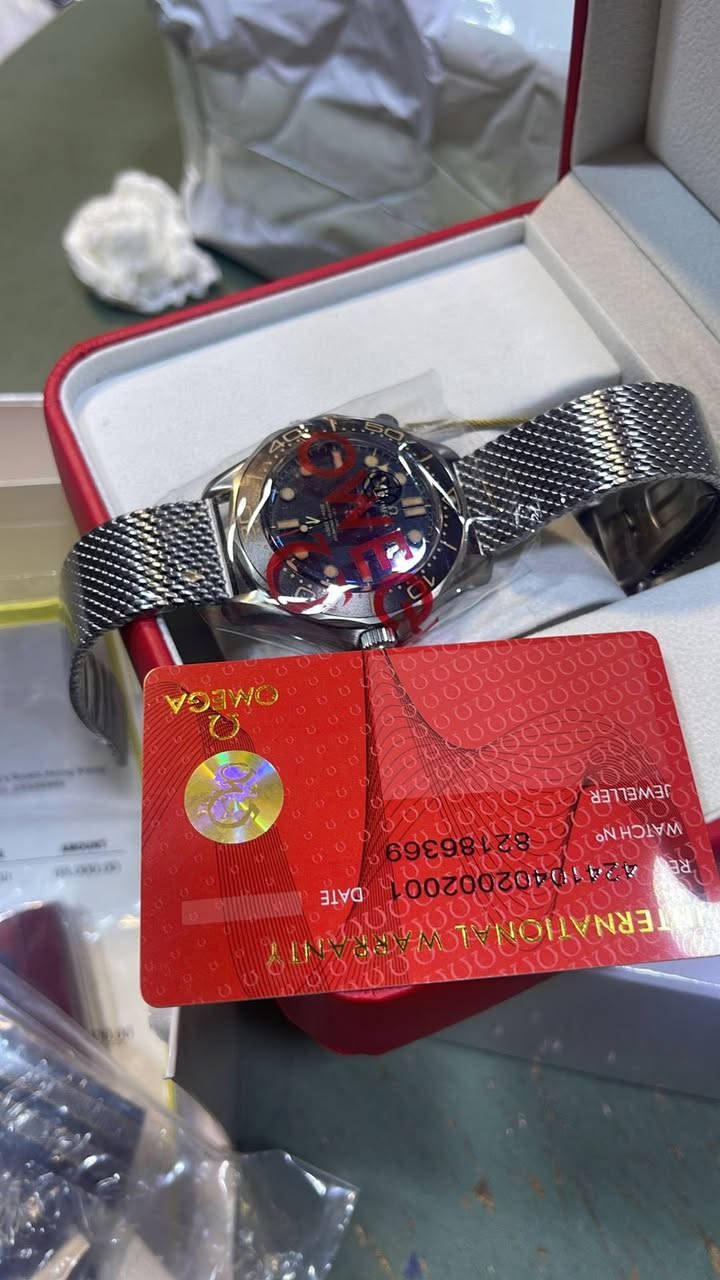 مزاد والي يحب يدخل واتساب  ***********
