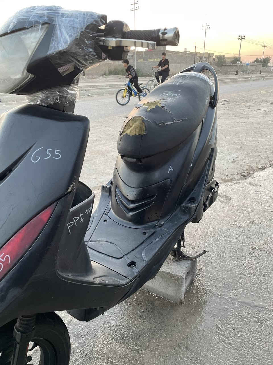 للبيع 
ماكس عدلة 
دراجة كاملة ما نقصها شي 
مفتوحة مرا وحده 
دراجة كلها بلادية 
القرنة 
السعر 425 وبيها مجال 
الشراي خاص 
***********
