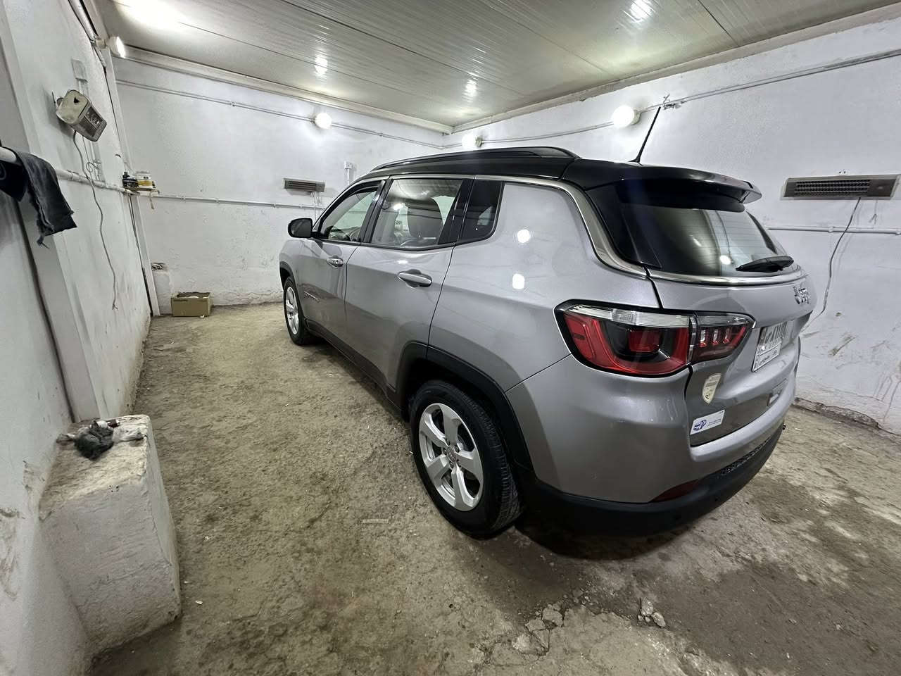 السلام وعليكم 

جيب كومبارس وارد امريكي موديل2020 

حادثة جاملغ ايسار امامي تعديل بسيط الشاصي الايسر

فول 

مواصفات 

بصمه تشغيل عن بعد 

كشن كهرباء 

كشنات جلد 

جنطة كهربائية 

وبعد بيه مواصفات 

حادث جاملغ وبنيد 

ماشيه80 ألف 
السعر 120 وبيه مجال 
***********
