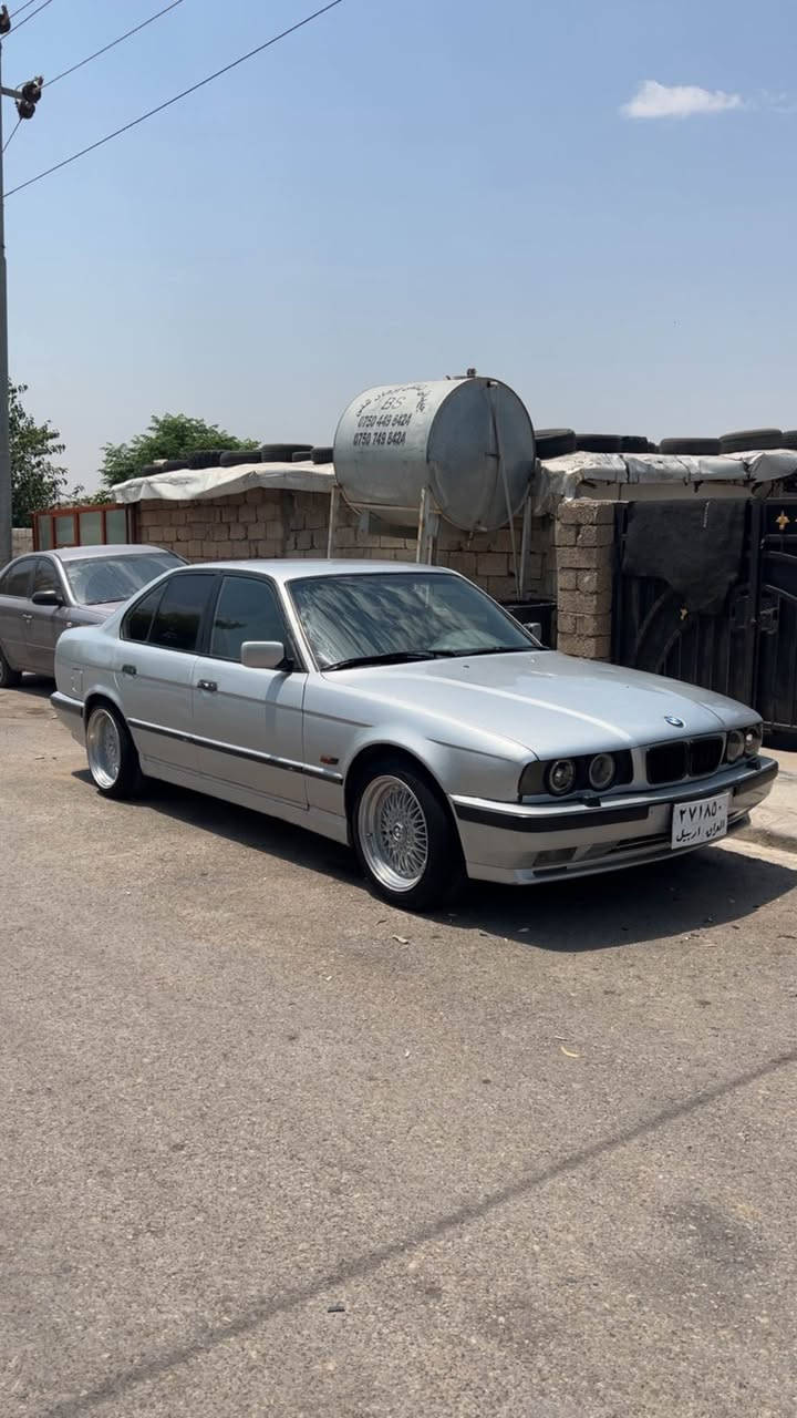 بئيم موديل 93كير توماتيك كه بس بي لي دران عامه لو جواني سه ياره كه ئه ولياته بي جيشه يه به شه رتي مالي خه لك نه بيت گورينه وه ئه كه م شته ك به دلم بيت لو زانياري زياتر تيل بكه ***********نرخ 40مه جاليكي برانه دهوك, العراق
