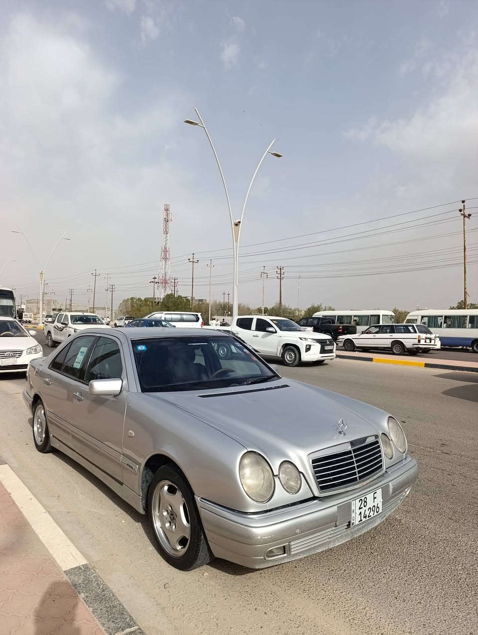 السلام عليكم للبيع مرسيدس أم عيون فئة سبورت وارد ياباني مديل 1998 محرك V سته سلندر المرغوب لون سلفر و دواخل اسود السياره كشره كلش حلو و دواخله حلوه فول عدا الفتحه السياره مصبوغه عام تبريده حلو و حداديته 75/100 بيه بعض الملاحظات
السلام عليكم للبيع مرسيدس أم عيون أصولي فئة سبورت وارد ياباني مديل 1998 محرك V سته سلندر المرغوب لون سلفر و دواخل اسود السياره كشره كلش حلو و دواخله حلوه فول عدا الفتحه السياره مصبوغه عام تبريده حلو و حداديته 75/100 بيه بعض الملاحظات 
 بور الستيرن يحتاج تبديل 
الدعاميه الخلفيه بيه كسر و يتعالج كما موضح بالصور
السياره حلوه و سعرها 85  و بيه مجال للشراي ابيع شرط التحويل لان راعيها كلش مستعجل على التحويل
للاستفسار ***********
