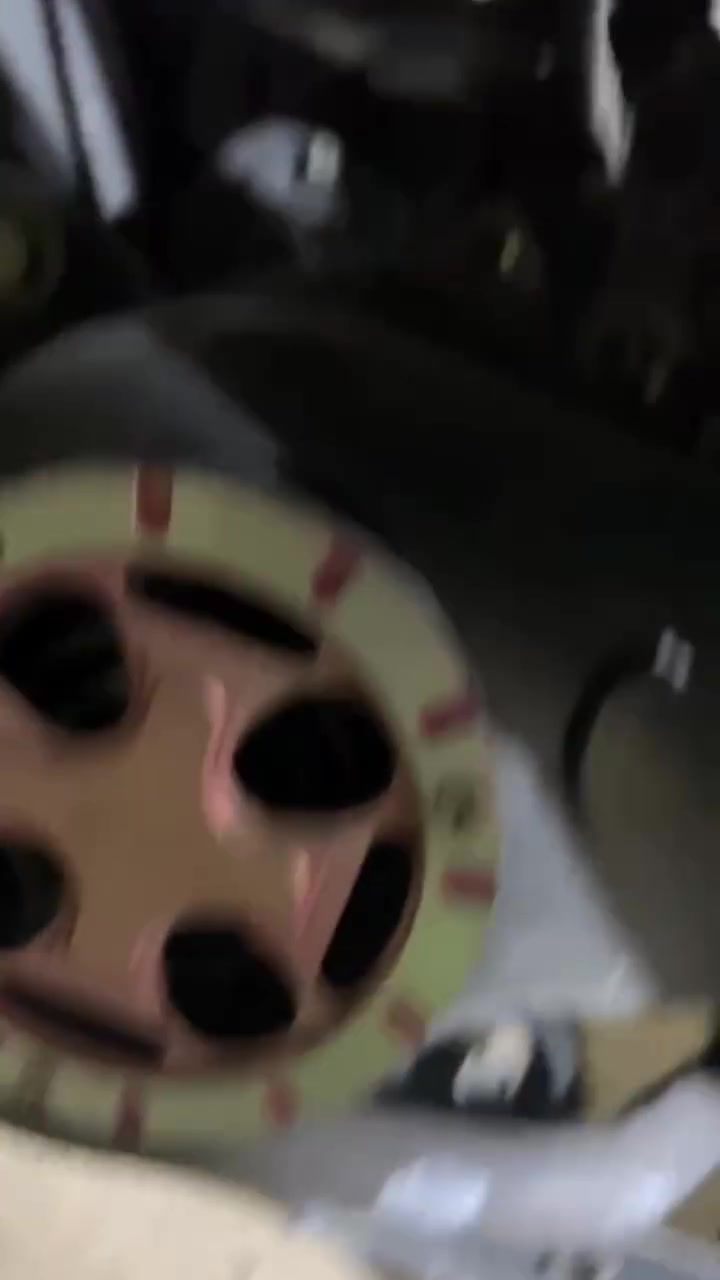 ماكس للبيع شكله مال لعب بس لمكينه بلادي مملعوب بيه كلجات بلادي الدراجه شلعه ومعدل ونكره سلف باي وقت داخله نضيف بس كعدله كفرات وطلع كبل وتحداك اذا وكفت بيك الدراجه شكد مدك بيه تكلك بعد عندي دبل سبع الوان تجاري اذا تريد اطيكيا واخذ لبلادي بكيفك الدراجه مكفوله من لعطل السعر350قفل قفل رقمي واتساب*********** معليكم بل حركات لبل فديو صاحبي صوره😂😂
