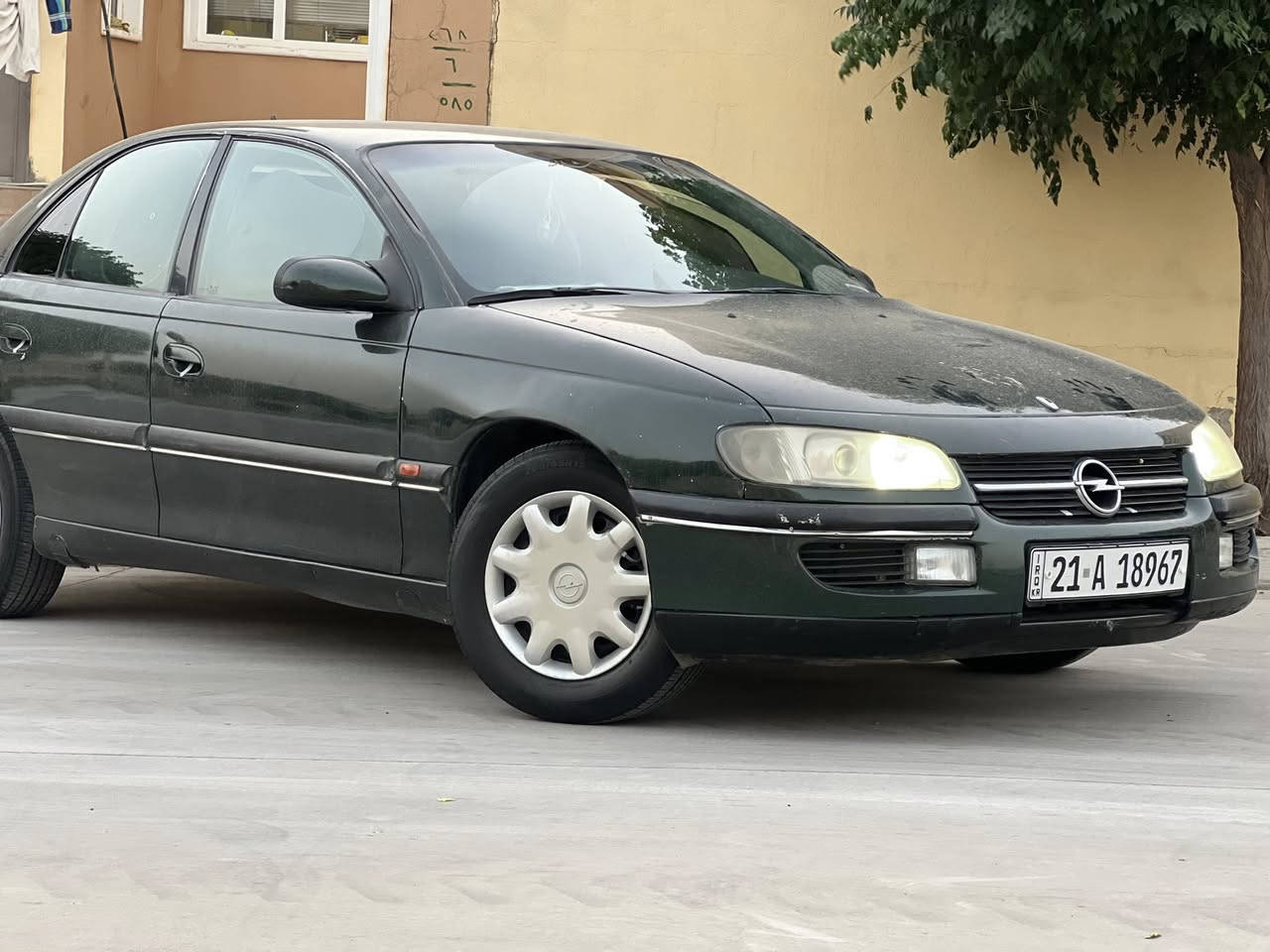 Opel omega 1996
سلام عليكم للبيع او المراوس اوبل بزون موديل 1996كير عادي محرك 20كبس مواصفات السيارة
بردة بلاديه كشنات جلد كشنات كهرباء مري كهرباء نظام ايكودشبول لمس تحكمات كلهه بلادية و تشتغل لايتات ليد بلكامل شاشه ايباد بطاين ابواب 2000جدد جام كهرباء السياره صبغ عام بشرط طكه جاكوج مابيهه رقم سليمانية الدولي سنوية و هزه جديده و حدادية 100‎%‎سعر السياره 55ورقه و بيها مجال للاتصال ***********وبلخدمة🩶
