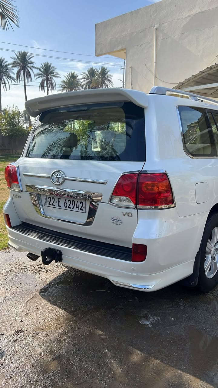 سلام عليكم 
لاندكروز2013 ساز كفاله ماعده شويه بارد بل جاملغ امامي أربع أصابع فقط سياره فول مواصفات سته سلندر 
رقم سنويه جديد بسمي  مراوس حسب القناعه 
***********
