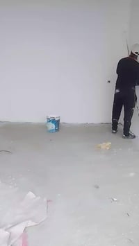 خدمات • معلومات ناقصة • اتصال متوفر