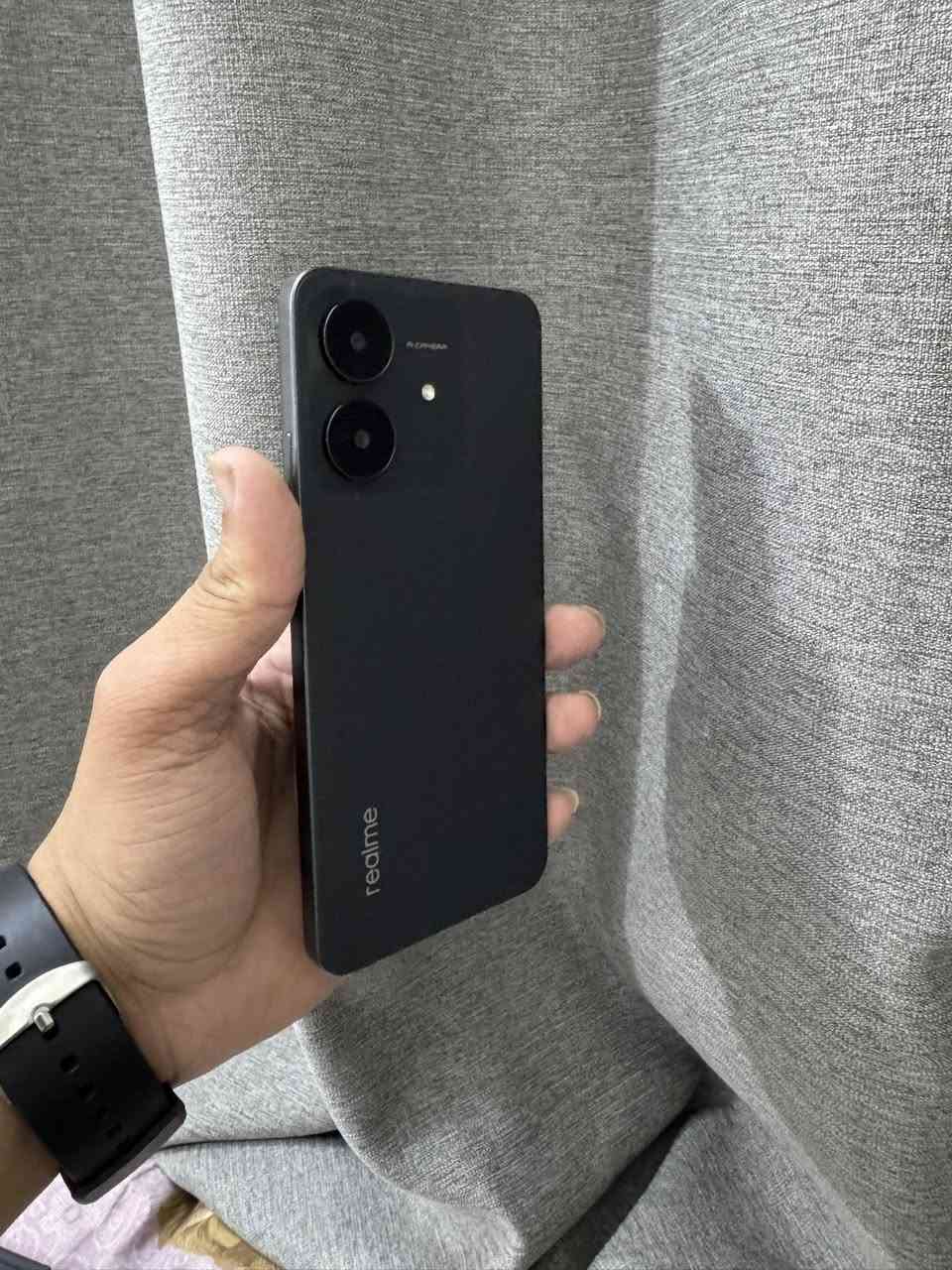 للبيع *********** سعره. 100الف
