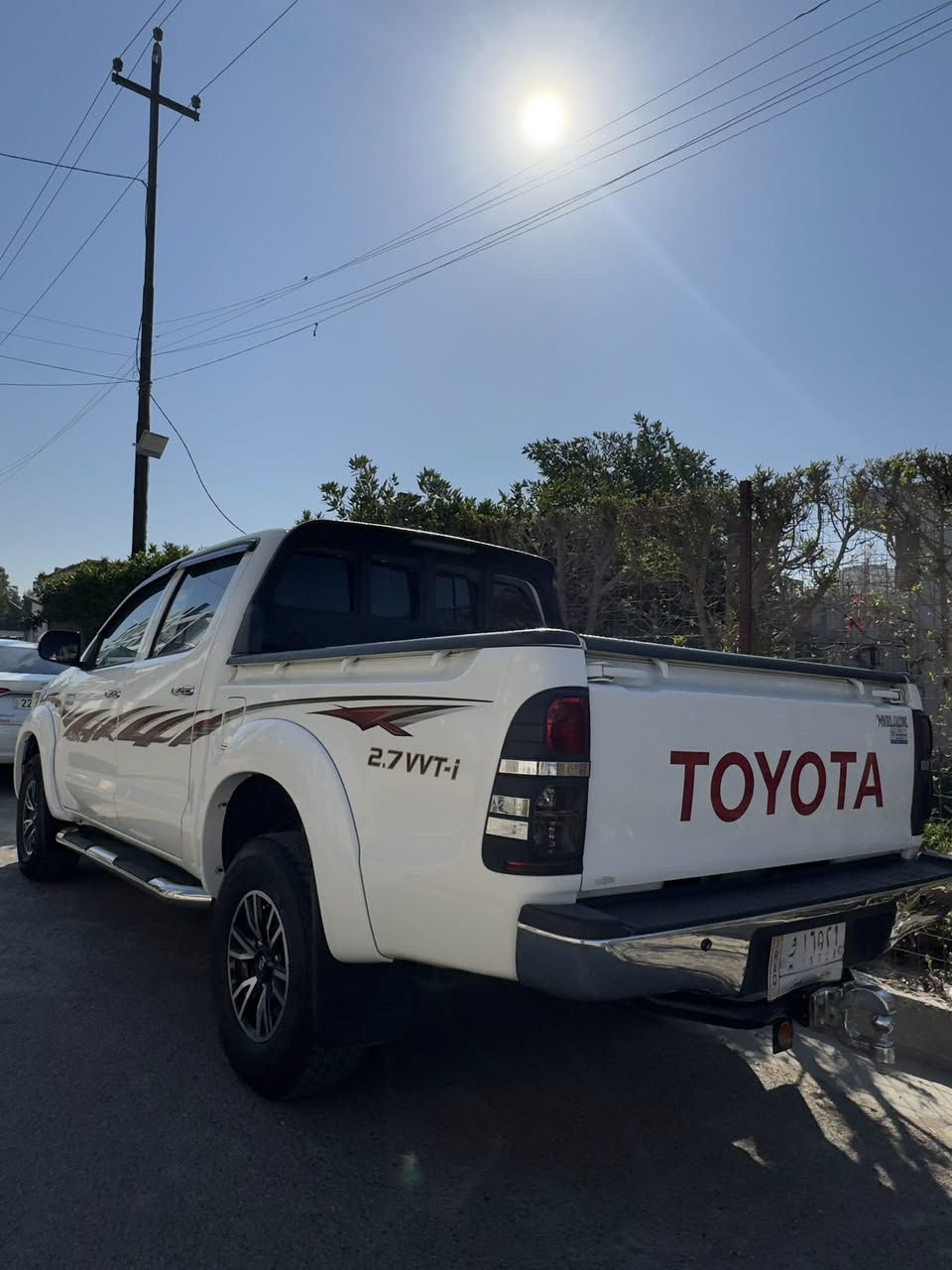 للبيع تيوتا 2014 رقم بغداد بسمي كير اوتماتيك سيد نهرو   داخل صاج دوشمة اشاير بل مري شاشا تخم تاير جديد سيارة مكفولة كفالة عامة كير ومحرك على وضع الشركة سياره جديدة بمعنى الكلمه فقط بيه كارت شبر  
السعر 240 وبيه مجال بسيط مكاني بغداد 
الرقم الهاتف ***********
