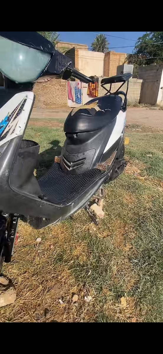 سلام عليكم دراجة ماكس عدله للبيع دراجة كامله ما بيها اي نقص سلف هندر كهربائيات كلها شغاله دراجة مصار سنه من نزلتها ما بيها اي نقص مفتوح بس كورها للبيع متوازي عله بيعتها سعر 450مكاني ديالى بعقوبه ***********
