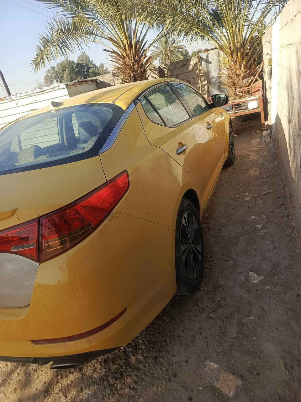 السلام عليكم ابتما موديل 2012 خليجي بدون حادث بيها بس فتح بنيد وجوملغات فتح بدون حادث السعر 110 بيها مجال رقم بغداد  ***********
