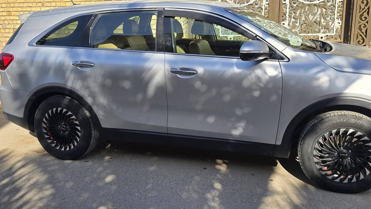 السلام عليكم
سورنتو  2020 

7  راكب 

2400   /  4 سلندر

رقم بصره دولي 

بإسمي 

السعر 17000 $
***********
***********
