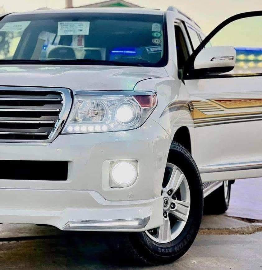 السلام عليكم
للبيع او مراوس حسب القناعه
لاندكروز  GXR
موديل 9 دعاميات 13
بدون ضرر بدون صبغ 
فول مواصفات 
شاشه بالقماره 
فتحه سلايد 
داخل كريمي
وباقي مواصفات الGXR
سياره نظيفه بدون اي نقوصات
بيه تقشر بالصبغ بداية القماره جان عليه فابلون مده طويله 
السياره جاهزه بدون نقوصات 
رقم بغداد 4 فئات تحويل مباشر
السعر ب280$
مكان السياره الصويره
واي استفسار اني حاضر
***********/رقمي
