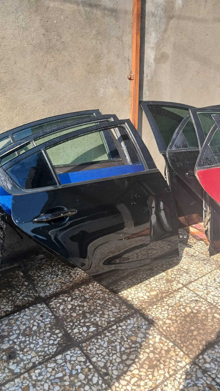 سلام عليكم بيبان فورتي 9ل18
تفصيخ امريكي 
***********
