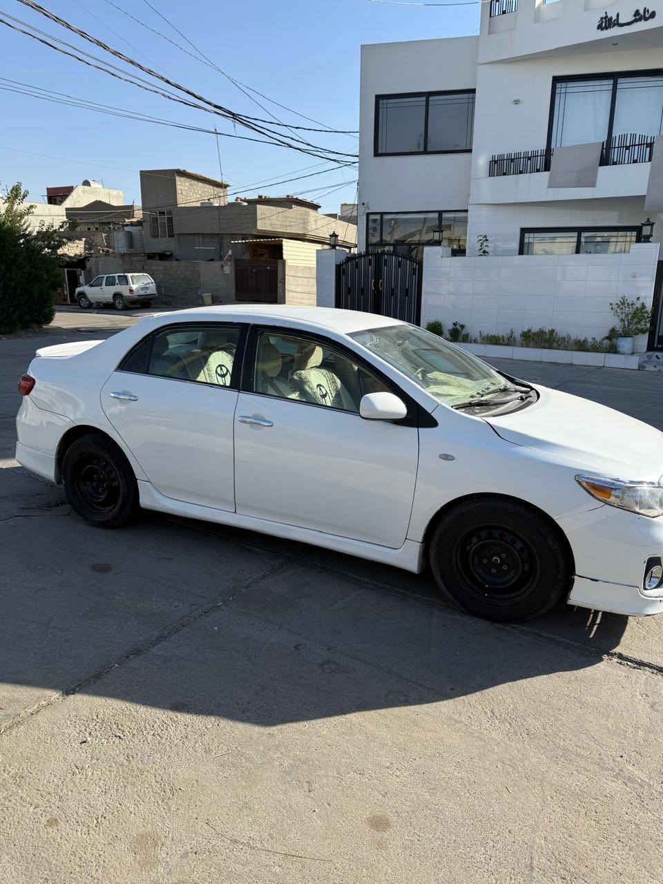 تویتا کرۆلا 
مودیل 2008 
سیارەکە سبوخ عامە جەمپێکی خفیفی پیشی هەیە گێرو مکینەو تەبریدوتەقەورەقەی بەشەرت
 مکینە گەورە  سنەوی نوێیە تا 2029
سحری 85مجال شوین هەولیر باداوە
ژمارەی موبایل *********** أربيل, العراق
