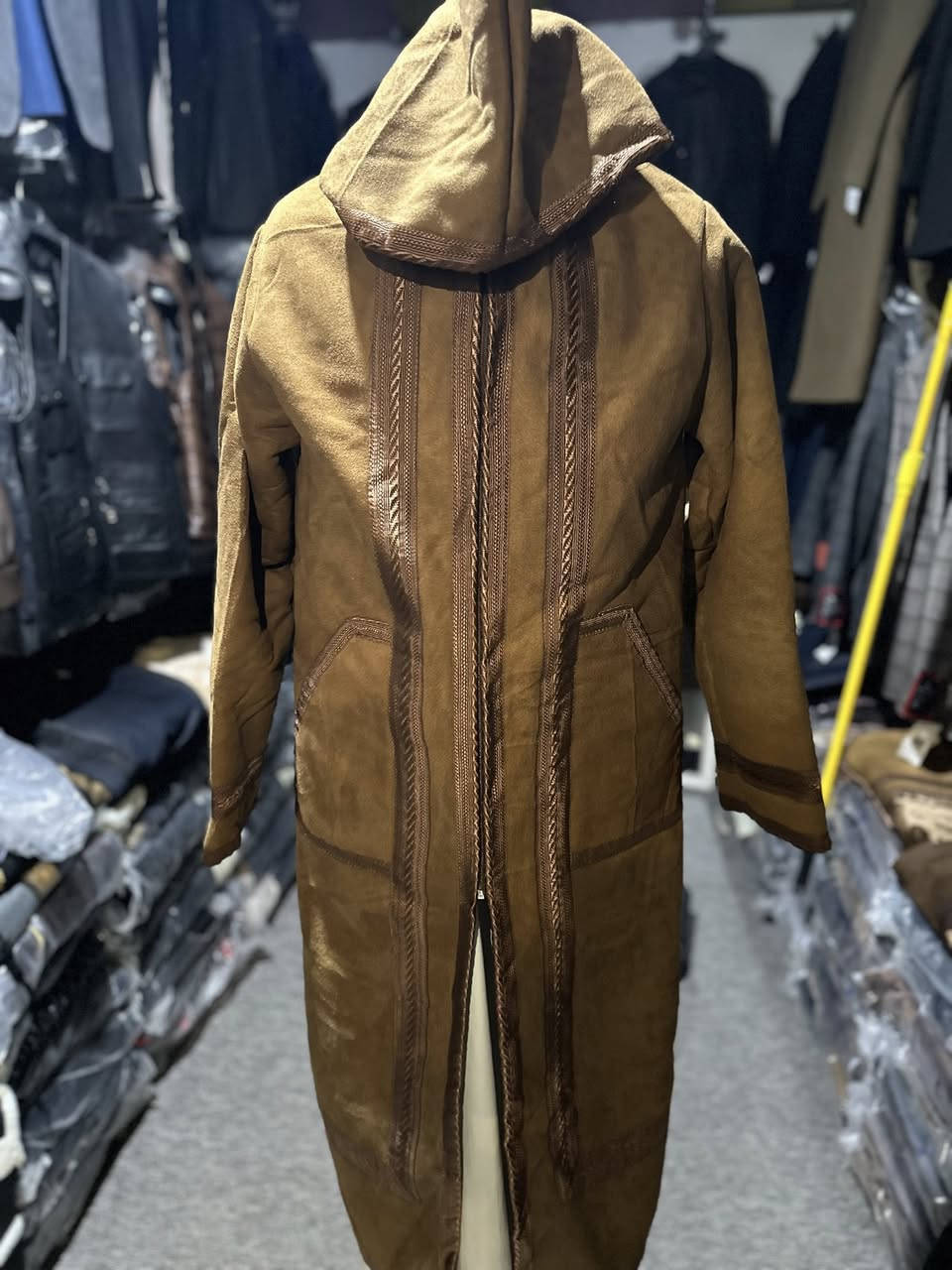 ازياء الاكابرلالبسه الرجاليه 🇹🇷 
⬇️
جديد 💣 
⬇️
فروه مغربي 
⬇️
قياسات  كامله متوفر توصيل لجميع محافظات 4 الف 
⬇️
سعر 24  الف  
⬇️
العنوان سامراء الضباط الاولى مقابل الجبريه الاولى قرب مول الصيني سابقا مقابل نعوم للحاسبات متوفر توصيل لجميع محافظات 
هـ *********** 
⬇️
صفحه الانستا 
https://www.instagram.com/azz_ekibar?igsh=MXg1NnB2NDVibmp5OA%3D%3D&utm_source=qr
