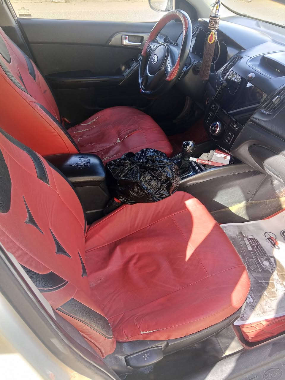 السلام عليكم سيراتو للبيع2011 فول مواصفات سياره جاهزه رقم اربيل تريد وكاله تريد تحويل بيه قطعتين فقط مكينه جديده قبل شهرين شاديه مكينه 1600 مكلف بلنشر مكلف بلنشر هاذه رقم صاحب السياره *********** مامتواجد عله النت اتصل أو بيك خير ودلل السعر 95 أو بيه مجال قليل
