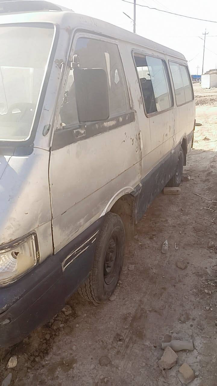 كيا بستا ٩٤ رقم صدامي
تفصيخ بدون محرك كير كوم حديد
اكسن وتخم تاير حداديه جديده مشط جامه مامكسر
دشبول نظيف براكيتات اتظاف السعر ٥ أوراق وبيها مجال الشراي بسيط مكانها السماوه ***********
