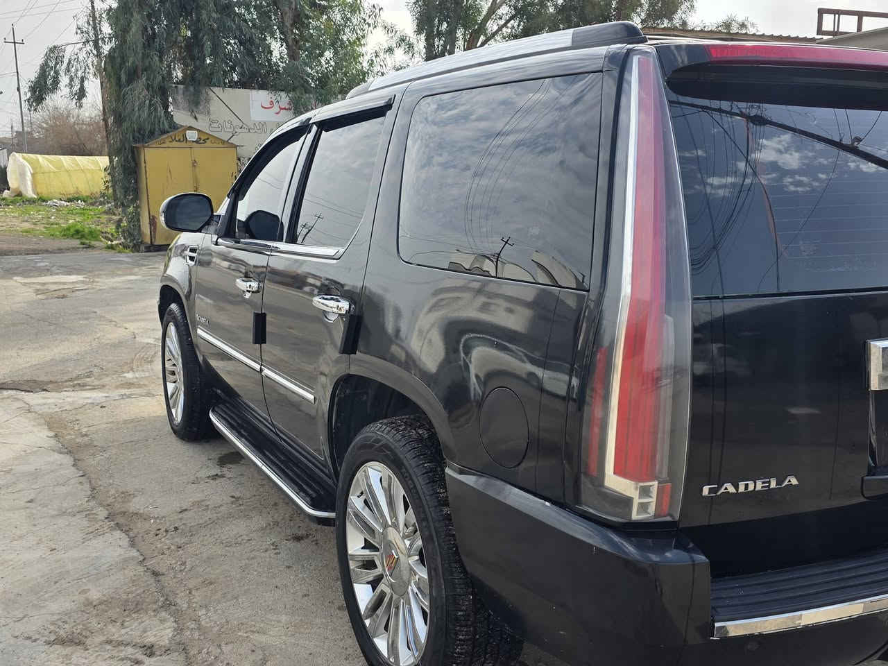 كاديلاك 2013 ادواات
مكفول من الكصه كير مكينه حداديه شرط 
السعر ٩٥ 
***********
