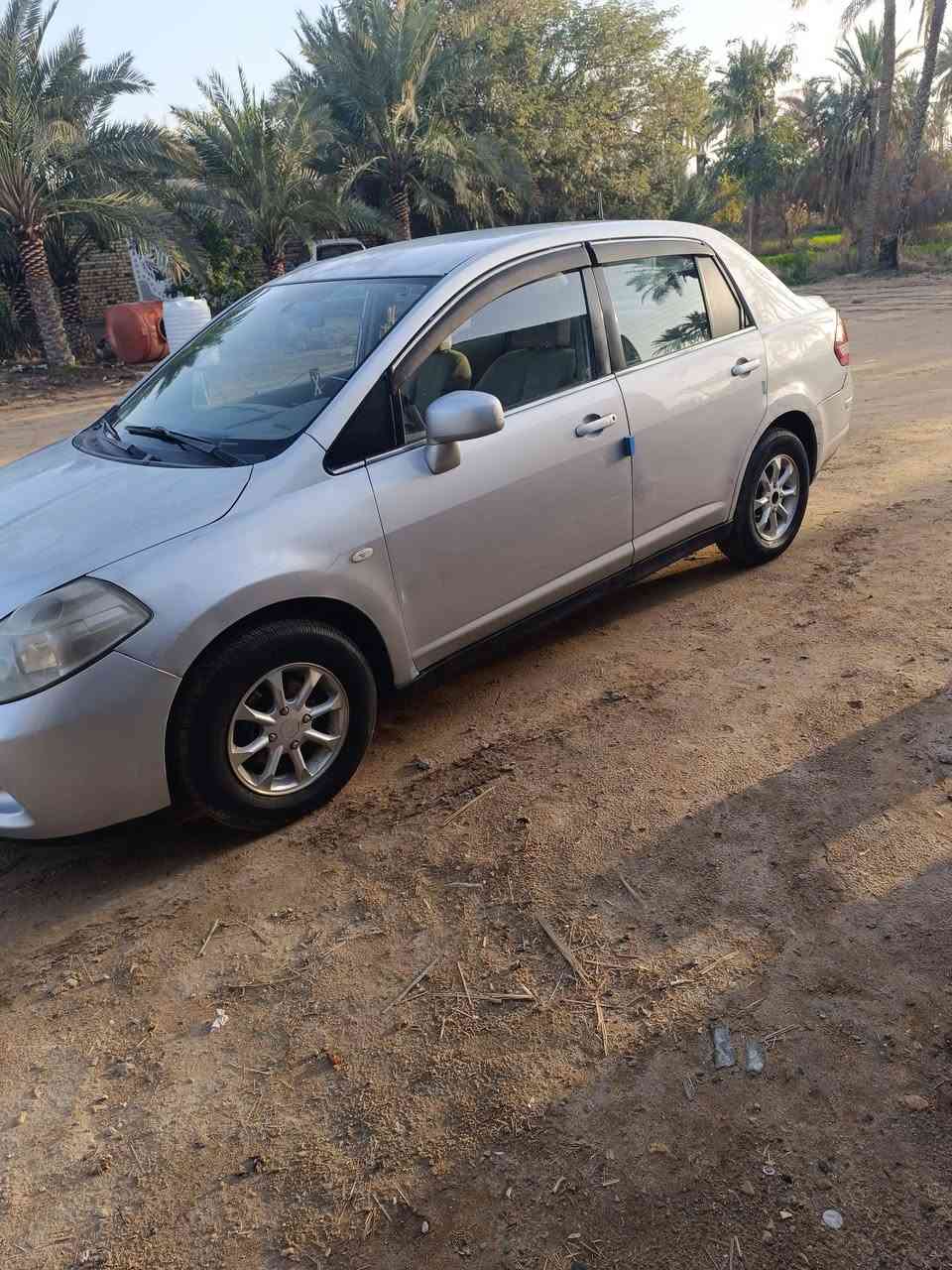 تيدا للبيع 2009 السعر 78 السياره جاهزه من كلشي رقم الهاتف ***********
