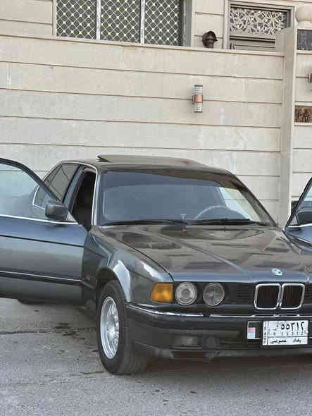 السلام عليكم 
بيئم 735بيع او مراوس حسب القناعه 
سيارة مكفوله من ضرر مصبوغه فرن للجمالية سيارة كير محرك شرط سعر 55بيها مجال قليل  
الاستفسار 
***********
