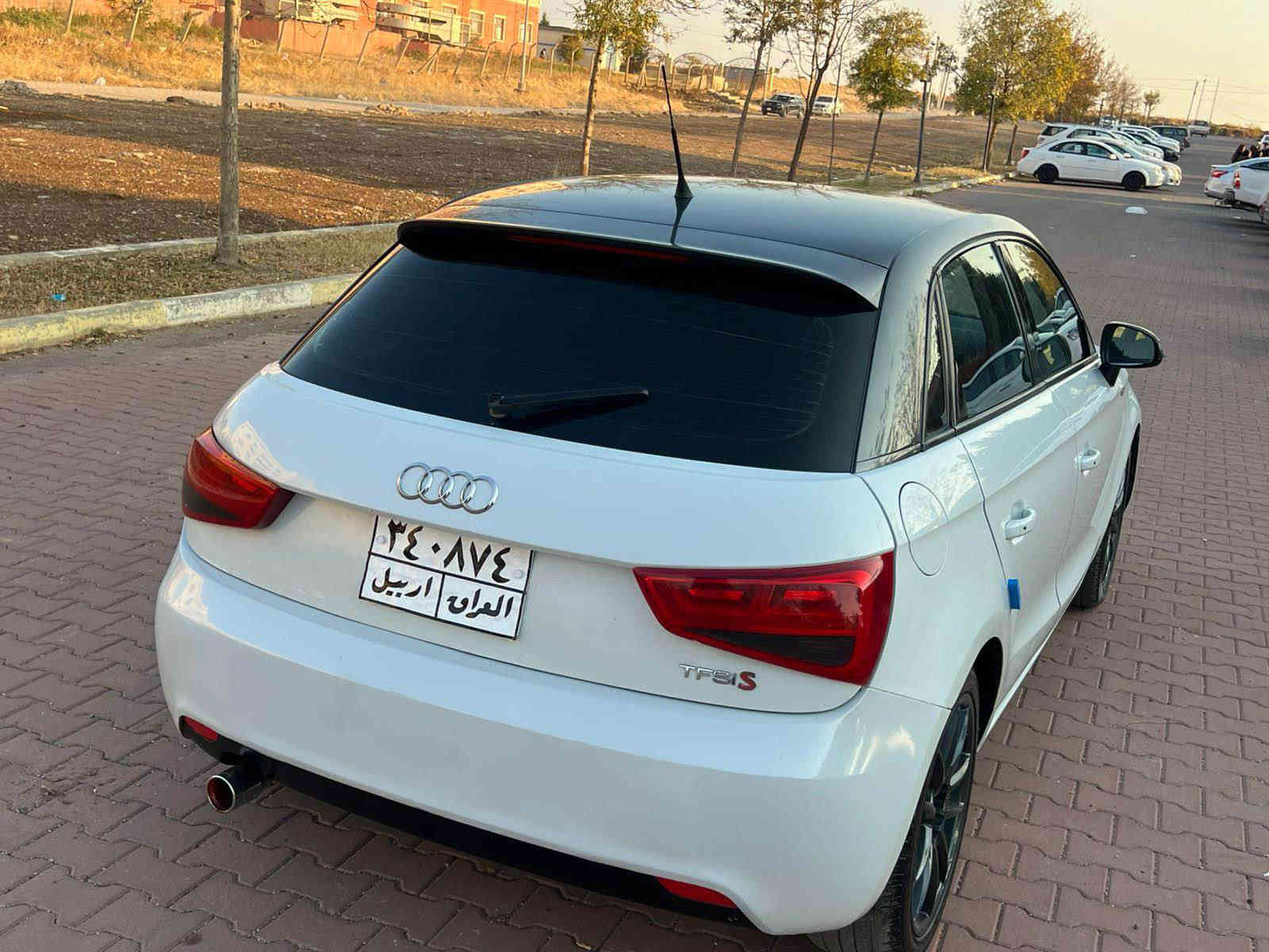 بسم الله  و توكلت على الله 
***********- واتساب التواصل فقط عالواتساب 
 *********** واتساب التواصل فقط عالواتساب 
للبيع و مراوسه  وترهم اقصاط أودي  A1 موديل 2013   مكينه 4 سلندر حجم 16 توربو بانزين   وسياره كير عادي و انس العطلات سعر البيع 73 وعليهه 18 ورقه ينزل من سعرها سياره جديده لوك بيهه فقط 1قطعه صبخ  كير و مكينه و تبريد بشرط طخم امامي خلفي جديد كلشي شغال اخوان السياره نظيفه كلش و بدون اي عيب رقمها اربيل و تحويل بشرط مكانها دهوك قضاء عقره دهوك
