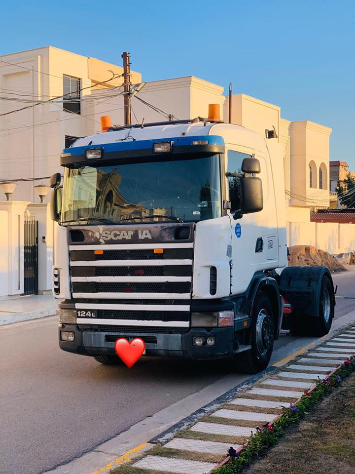 سكانيه للبيع كير مكينه شاصي مكفول مكاني بغداد ***********١
