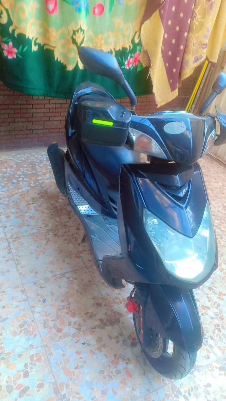 السلام عليكم ورحمه متاح دراجه سكنز
فحل نازله من الرمبة صار 6 أشهر الدراجه خير من الله 

اي نقص مابيها مكان مدينه الصدر السعر 700 ه ***********
