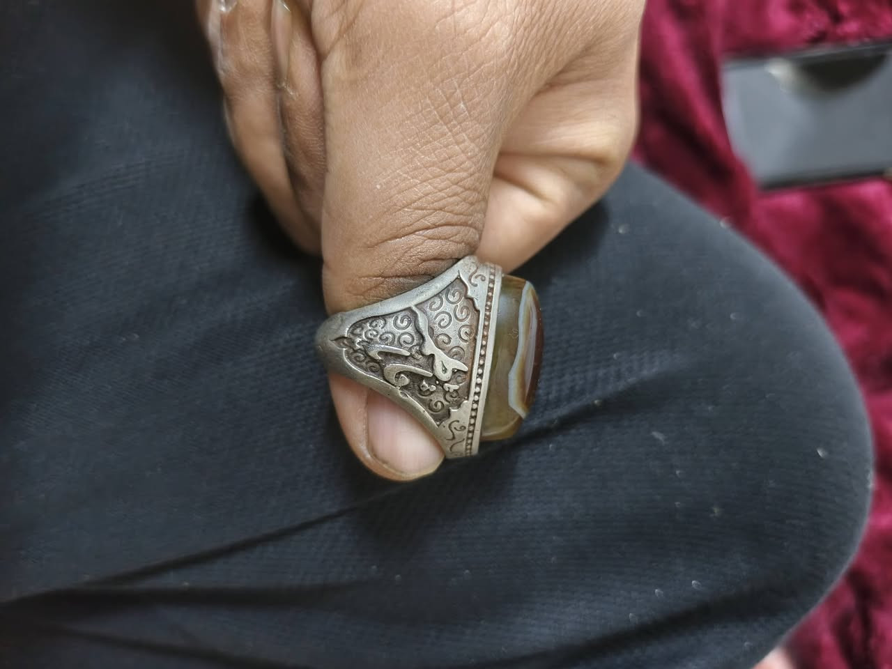 السلام عليكم محبس فضه مختوم 925 ومكتوب بي ختم ثاني تقريبن 23غرام قيم بل يرضي الله ونطي سعر


**إذا كنت صاحب هذا الإعلان وتريد حذفه لأي سبب، رجاءا أرسل رسالة إلى الدعم الفني**