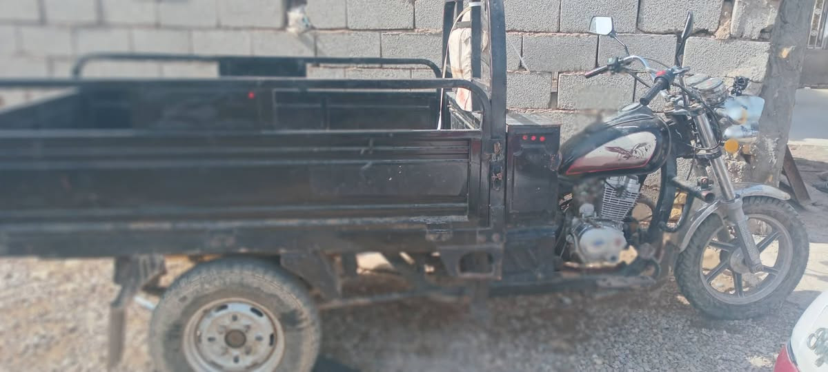 سلام عليكم ستوته للبيع صقر مديل١٧ مكاني موفقيه سعر مليون وبيها مجال***********
