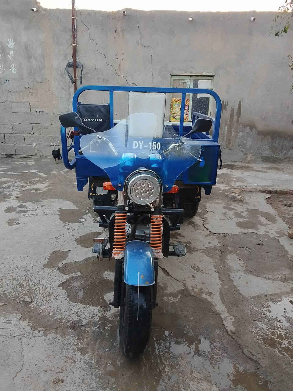 السلام عليكم ستوته للبيع موديل 18 مكانها واسط الحي ***********
