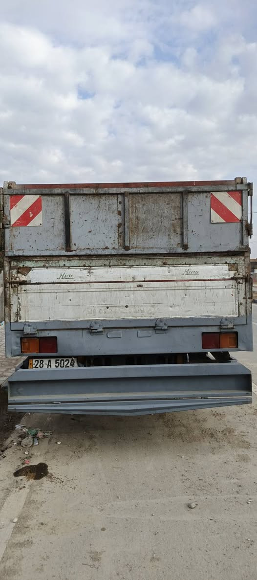 السلام عليكم هينو للبيع مكينه 80
عادي شاصي مكفول بلادي سته وربع مكينه كير اكسن حداديه بجيس سياره جهازه تبريد تدفه تخم تاير المكان كوت الاستفسار ***********
