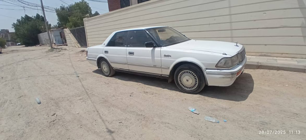 هارتوب موديل 1990مكفوله من الضربه والكص ونقل الجثة سياره جديده مكينه وكير حداديه خلفي  وامامي تدفئه تبريد شغال تخم تاير جديد رقم بابل انكليزي باسمي مكاني حله المركز السعر 55 وبيها مجال
 ***********
