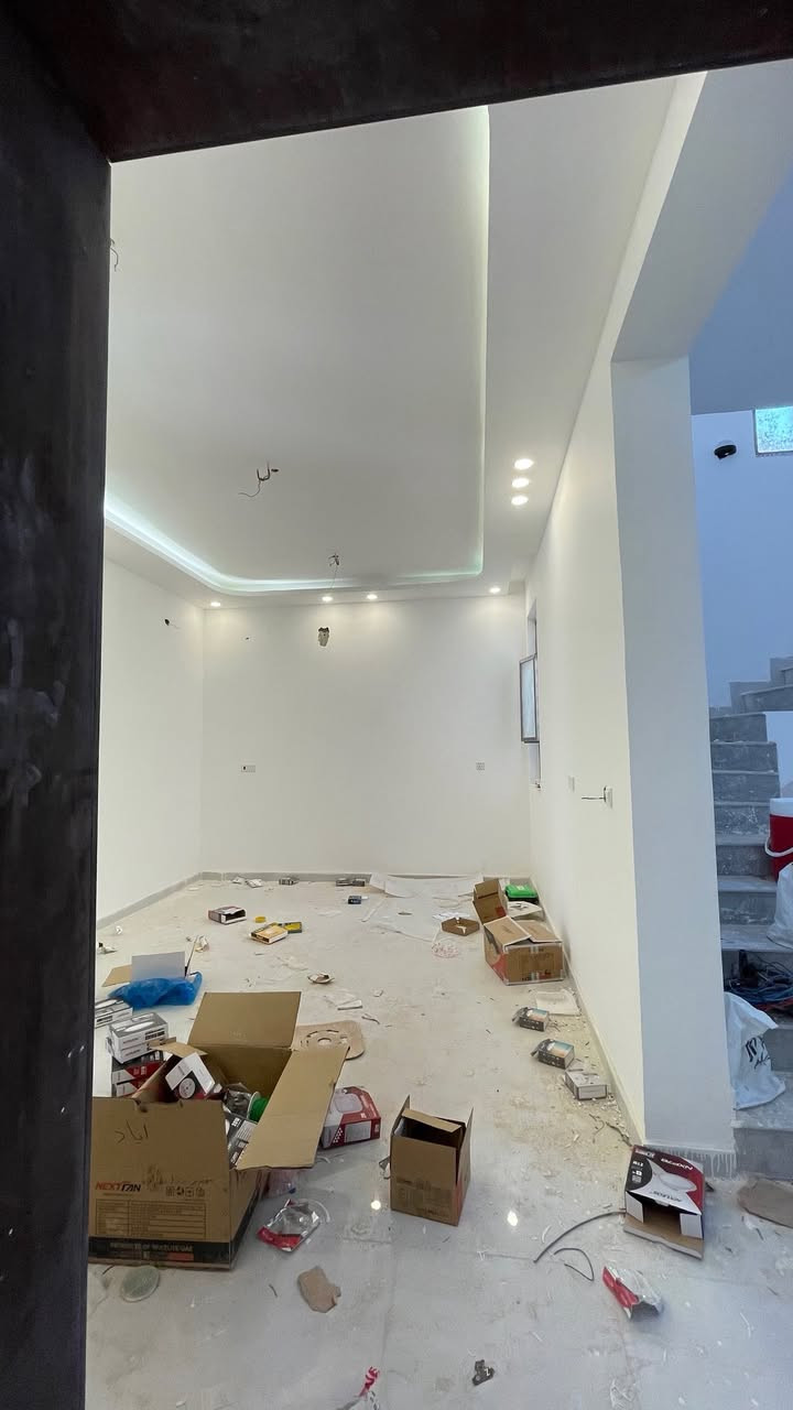 احد اعمالنا الكهربائيه مرحله التقفيل.  
مستعدون لعمل
 التأسيسات الكهربائيه بأنواعها 
بوري دفن .
..سيمنز ..
 نشر ..
 نزالات 
.تسليك
 .تشطيب 
..صيانه 
نشر منظومة كامرات مراقبه 
منظومة ستلايت 
ومنظومه ايرث 
بأنسب الأسعار للتواصل ‭0782 761 1473
