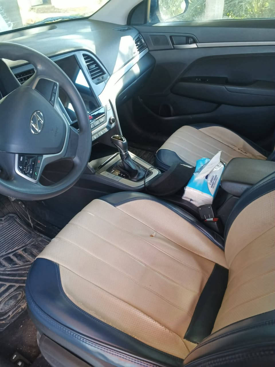 الانتر 18امريكي بيه باب سايق مصلح وجارد وقبق الجنطه جارد بيه طخ خفيف محرك 2000جديد بلكارتون كير صدر تخم تايرات بلكارتون سياره ماشيه 100وشويه سياره جديد معنى كلمه تريك البصره السعر 130بيه مجال قليل كلشي اكو بسوك وكلشي مذكور بلمنشور ***********مراوس حسب القناعه وحديث فقط
