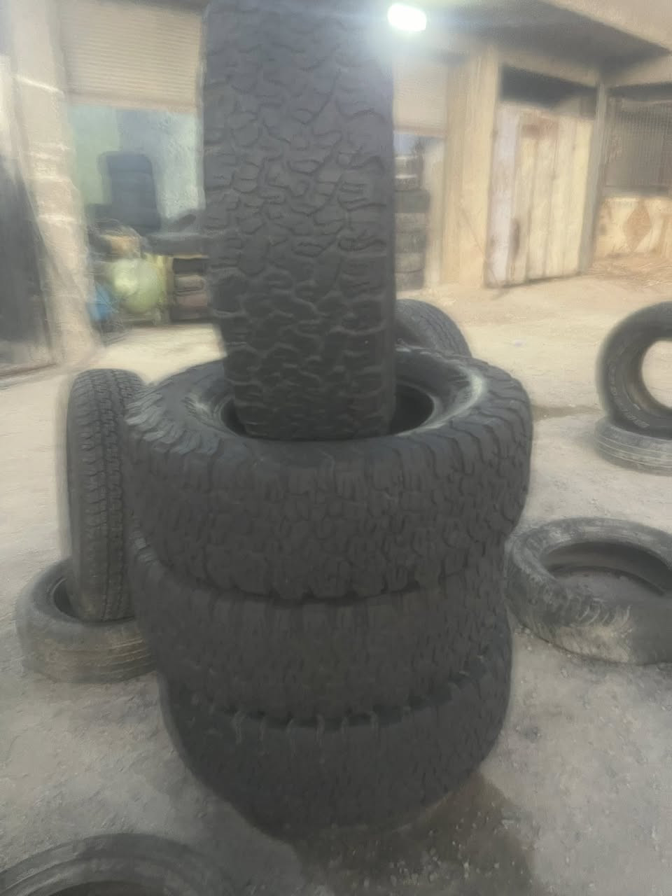 تخم جبلي قياس  17/70/285 لا ركعه لا فتيله  ضمان الشد والفحص سعر التخم كامل مع الشد  225 الف 
مجمع المصطفى المشتل شارع المدارس
***********
