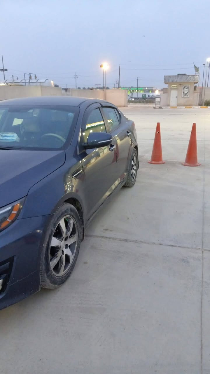 السلام عليكم كيا اوبتما ٢٠١٥ وارد أمريكي حادثها دعاميه اماميه محرك ٢٤٠٠ كير مكينه تبريد مكفولات سنويه ابسمي رقمها سليمانيه ضفتلها منضومة غاز  لادوانز  ولا صرف بانزين خير من الله  سعر ١٢٥ وبيها مجال بسيط *********** وات ساب  العنوان بغداد الدوره
