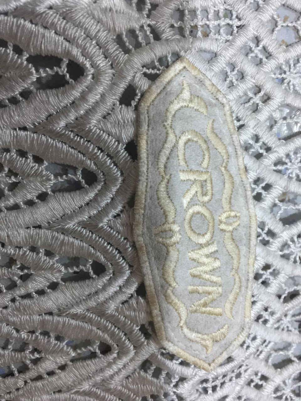 جديدنا اليوم تلبيسة كشنات  اصليه مال حاويه لجميع السيارات اليابانيه 
العنوان نجف نهاية شارع حي الشرطه 
هاتف المحل ***********
