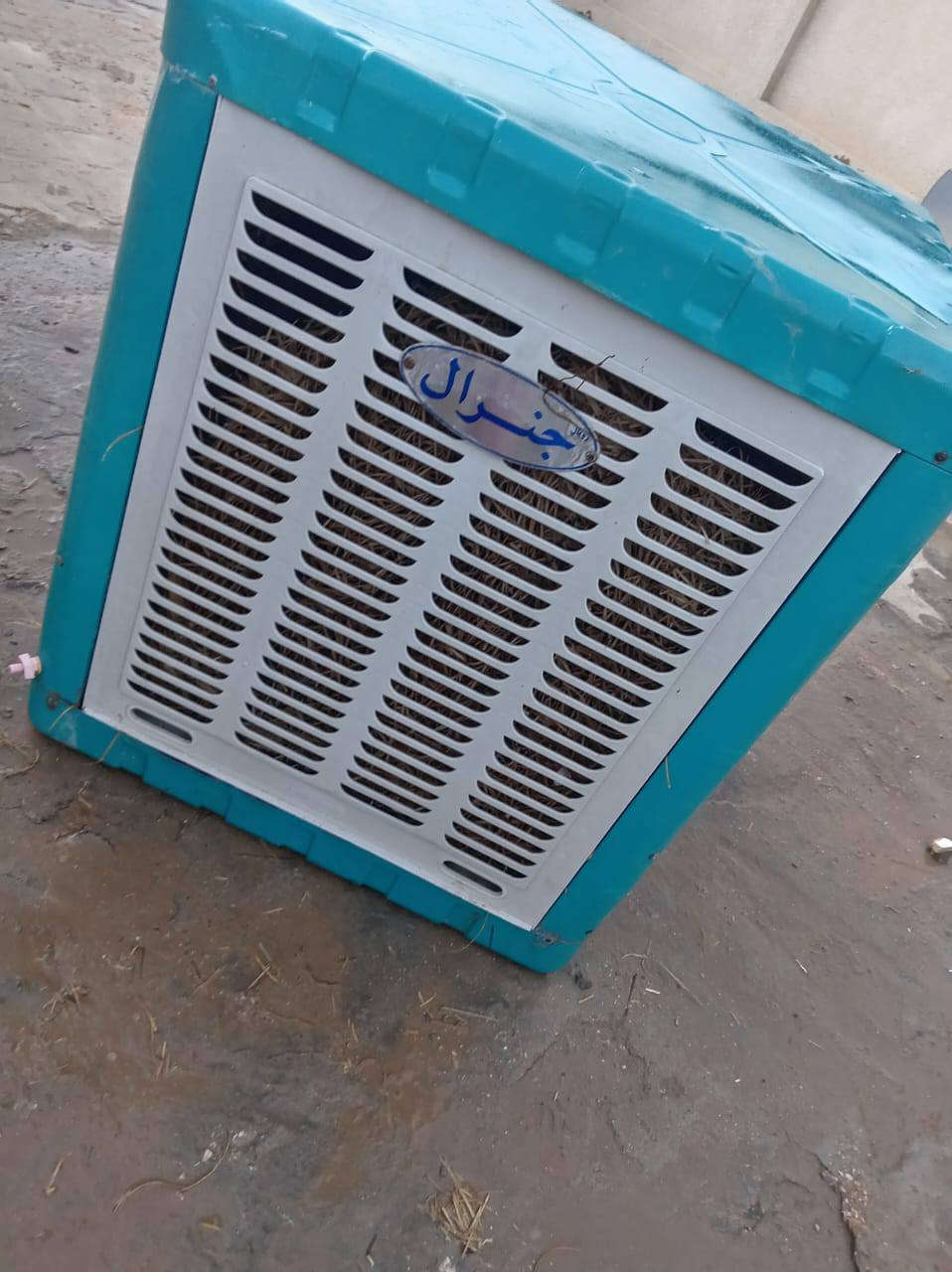 مبردات عدد 2
مبردات جنرال نضيفات كلش 
السعر 150
الوحده 75

مكاني نجف خلف مجمع عماد سكر 
تلفون ***********
