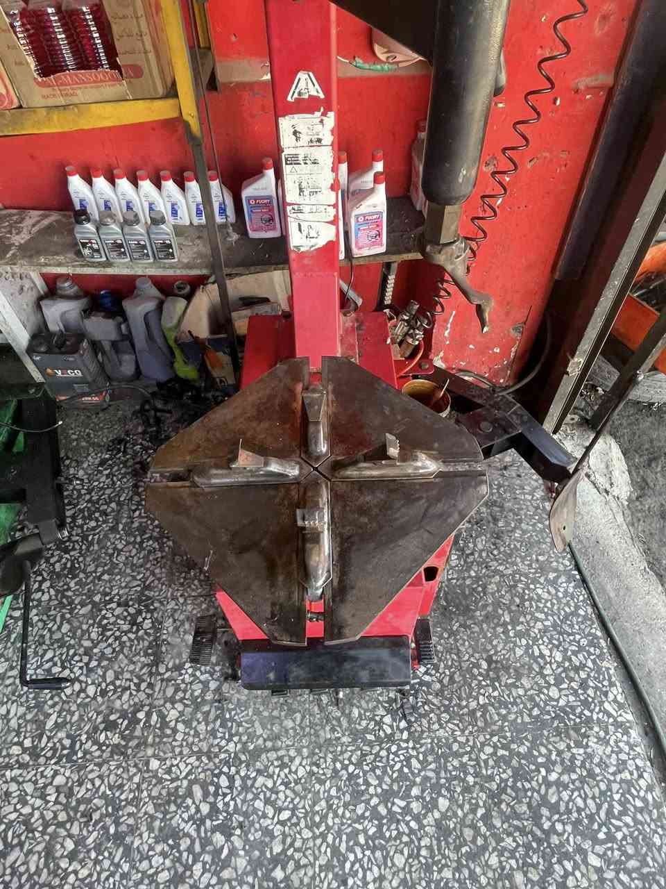 خالعه للبيع جديده استعمال قليل مكانها بغداد بلديات ***********
