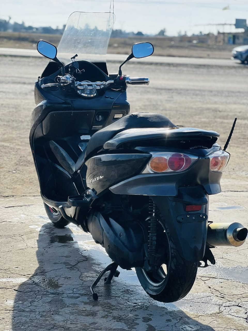 سلام عليكم فورزه 0/10 شرط محرك مامفتوح شريكه ماشيه 30 الف سعر 14$وبيه مجال مكاني الاسحاقي رقم الهاتف ***********
