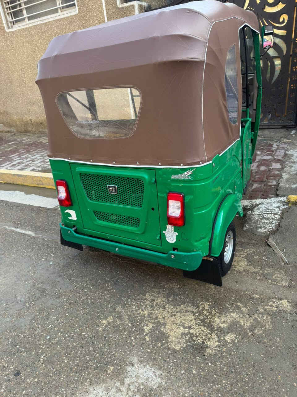 سلام عليكم تكتك للبيع 21 شهر 11  كفاله من الصبغ من تعمير حته دوس مامعمره هزه جديده رقم نكيلزي بعدني ماجيبه تحول ثاني يوم كل نقص مابيه جاهزه  مكانه العبيدي ***********
