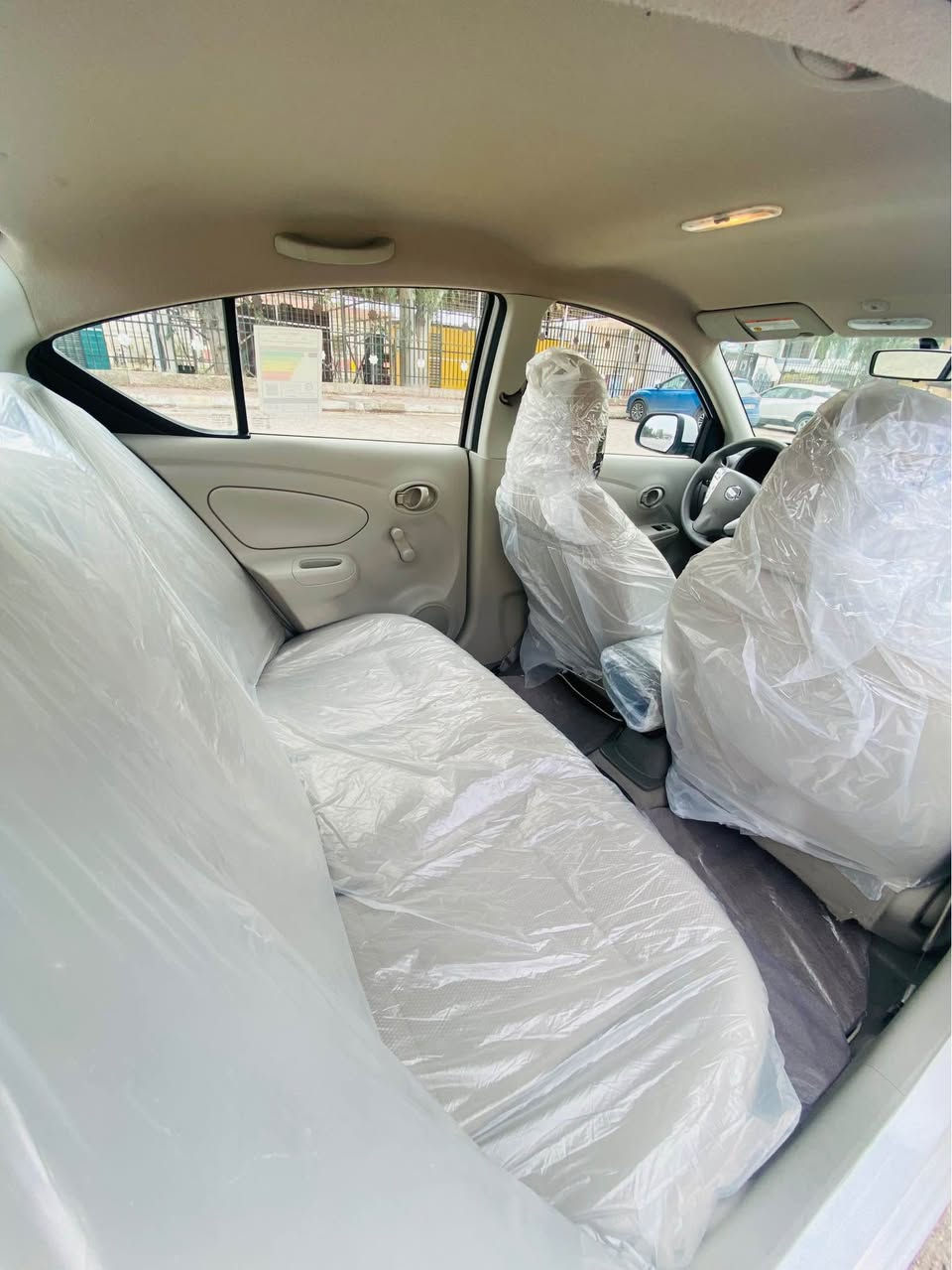 🔱بسم الله الرحمن الرحيم🔱

نيسان صني (هندي)خليجي بليتة زركة 
موديل 2020
ماشية 34 الف 
رقم جديد/سنوية لحد 2032
سيارة جديدة كلش نضيفة مال بيت
كلين تايتل فقط تعديل بارد واحد بسيط جداً
كشنات تغليف 
ارضية تغليف 
تبريد ثلج محرك گير كله بشرط
أطارات جديدة صار اسبوع من شاده
سيارة رقم شمالي بأسمي شرط تحويل
السعر/ ١٢١ قابل للتفاوض
⚜️للتواصل 📞:***********
📍مكان سيارة كركوك كركوك, العراق
