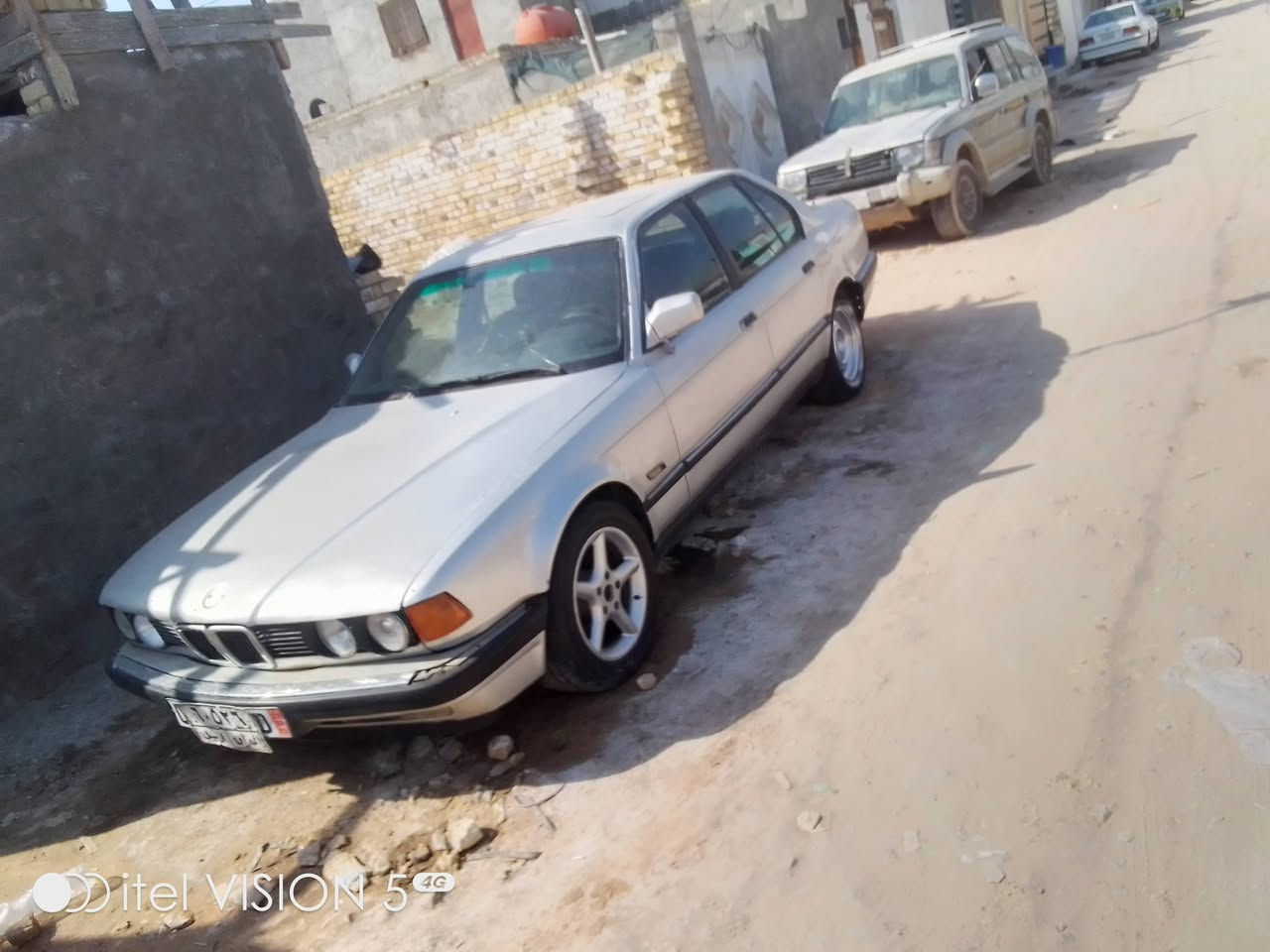 السلام عليكم شباب سيارة مكفوله من الضربه والصوليت موديل 1994مكينه جديده السيارة جديده السعر35وبيهامجال حك الجيه مراوس ترهم شعندك نرهم العنوان النجف الاشرف ***********هاذه الثاني بي وتساب ***********
